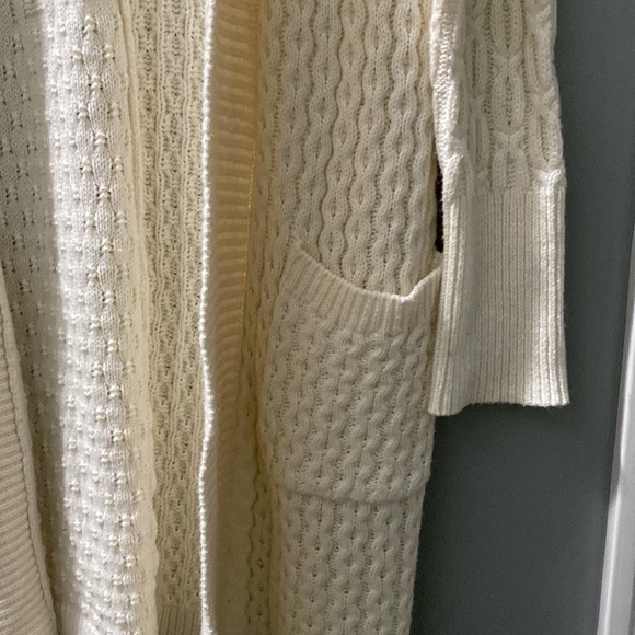 Between Me and You cream color cardigan in size small - Picture 5 of 7